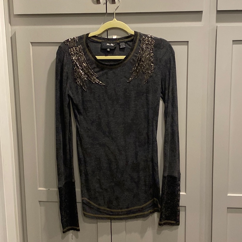 Miss Me embellished wing top